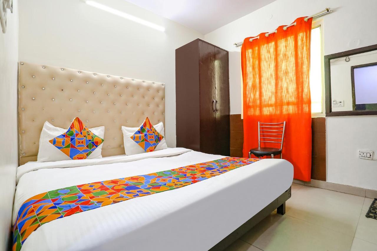Fabhotel The Lazeez Yeni Delhi Dış mekan fotoğraf